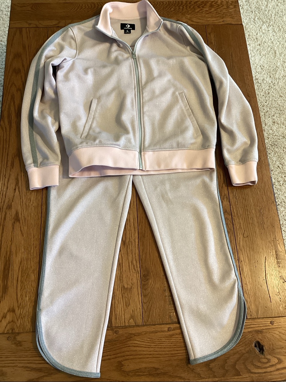 Converse x Miley Cyrus 
Glitter tulip tracksuit in pink dogwood 
Women’s large